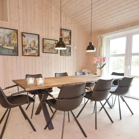 Four-bedroom Holiday In