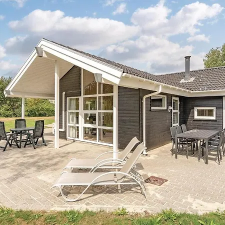Holiday home Four-bedroom Holiday In *
